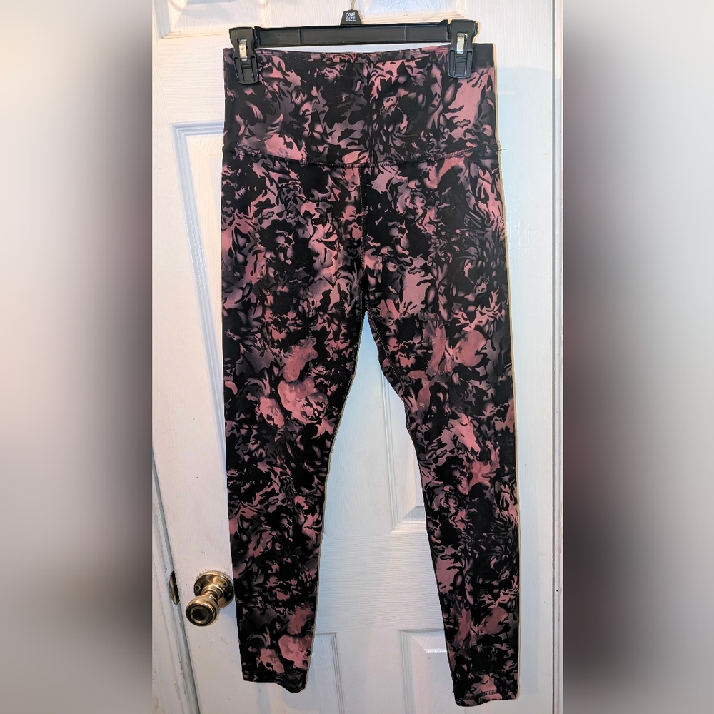 Balance Collection Women's Pink Floral Active Leggings